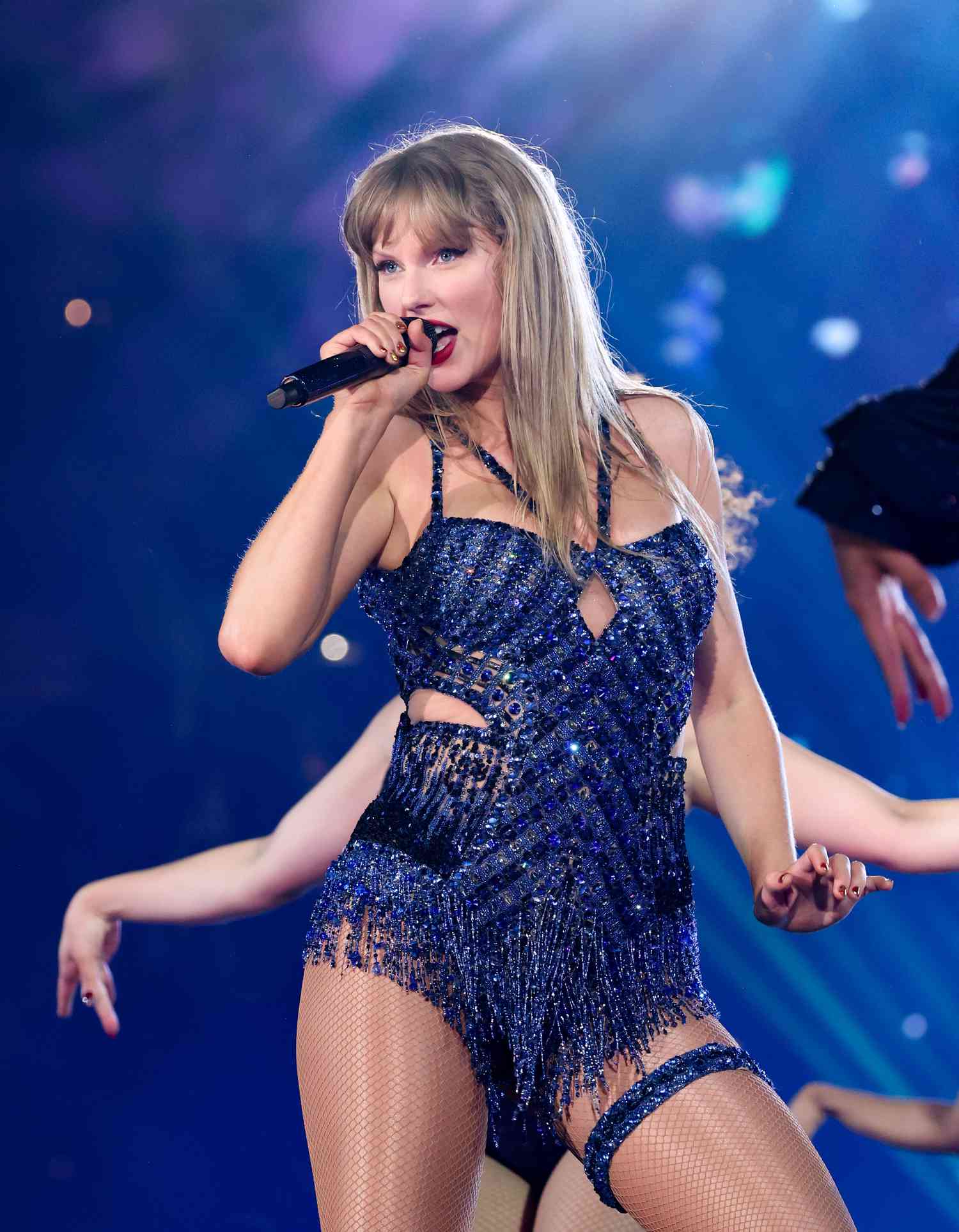 Reclaiming the Era: Translating Taylor Swift’s Style for Plus-Size Fashion
